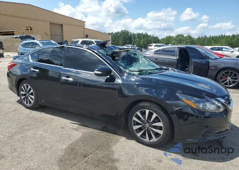 2017 Nissan Altima 2.5 из США, поврежденный, VIN 1N4AL3AP1HC261744